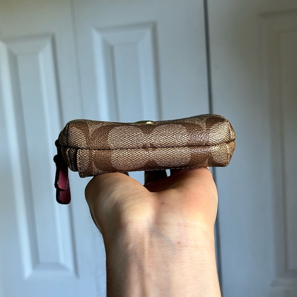 Coach Small Card Wallet - Picture 2 of 6